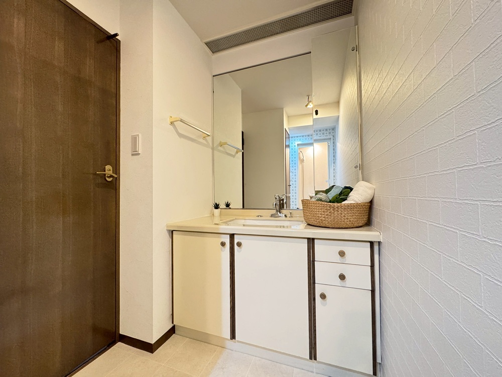 2026.02/este powder with kagu